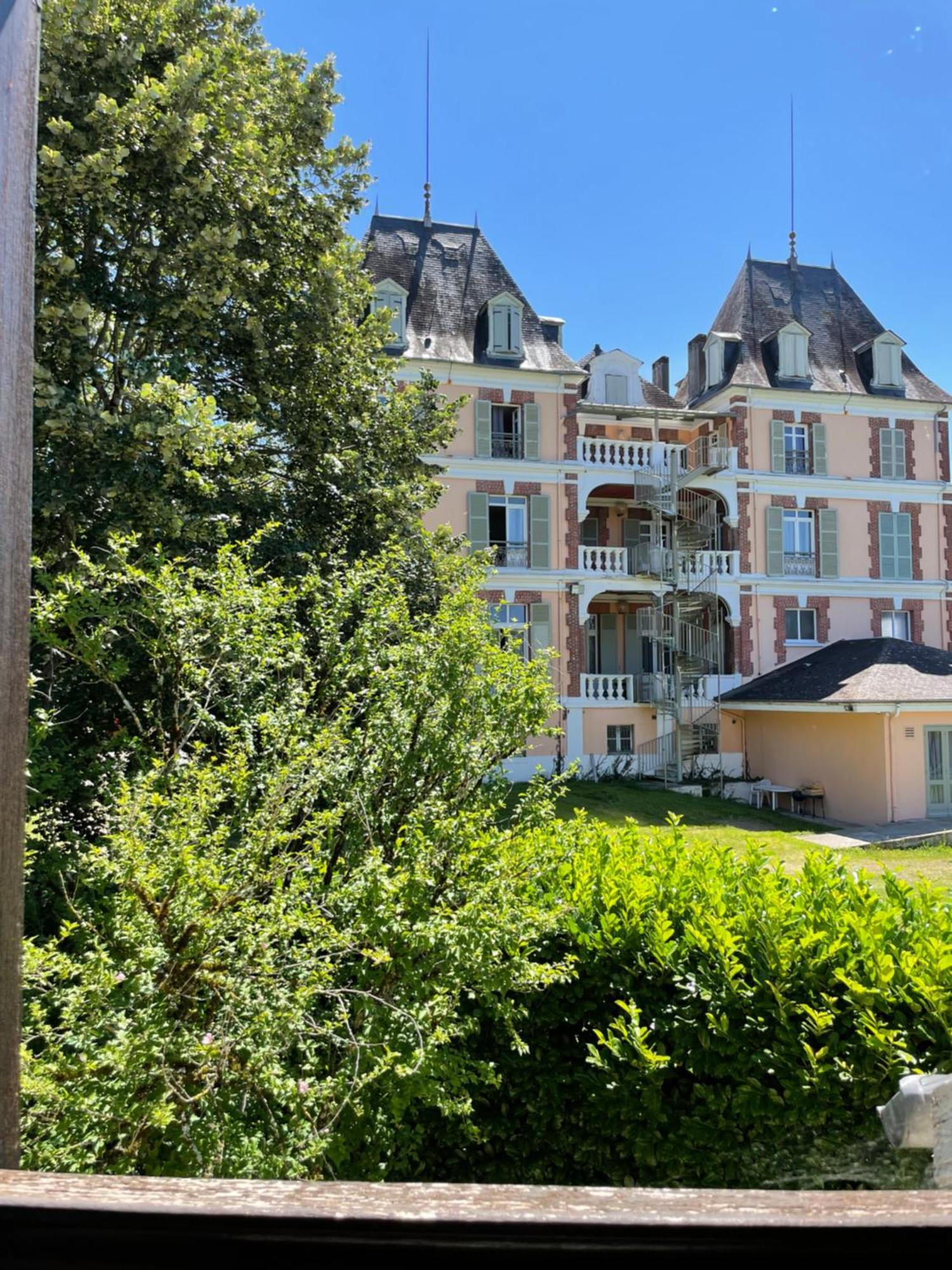 Bagnères-de-Bigorre Villa Bonvouloir المظهر الخارجي الصورة